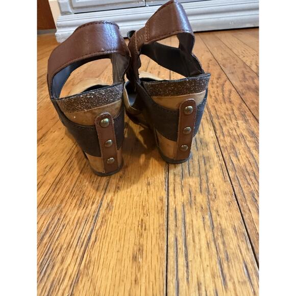 OTBT Rexburg Shoes Womens Size 7.5 Tan Brown Leather Wedge Sandals Comfort - Picture 4 of 9